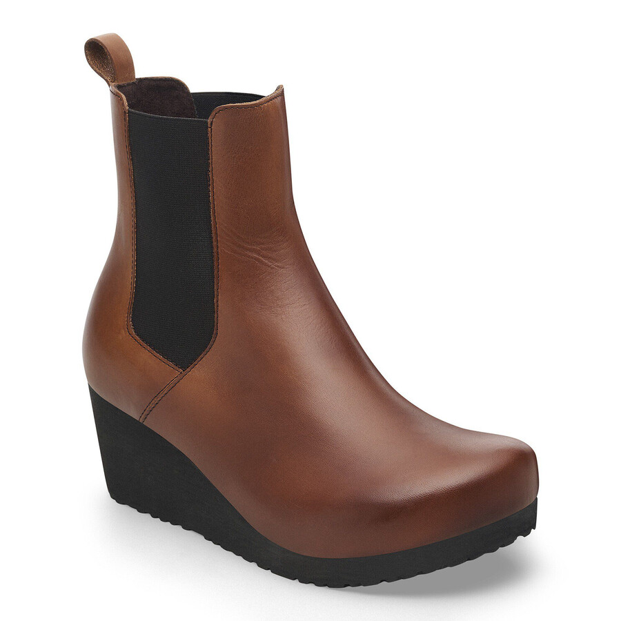ebba slip on natural leather