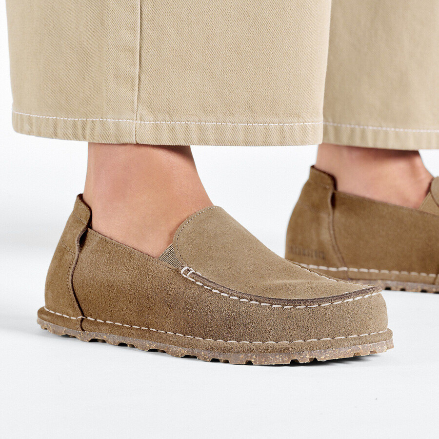 utti slip on suede leather