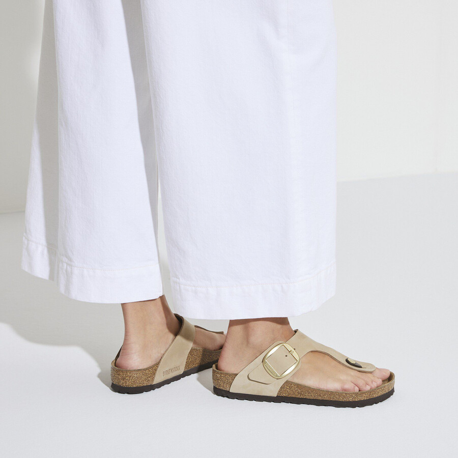 gizeh big buckle nubuk leather