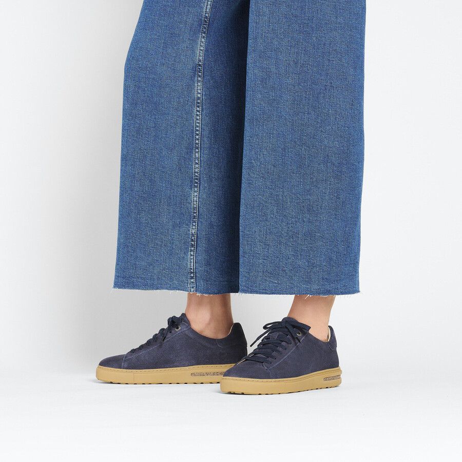 bend low suede leather