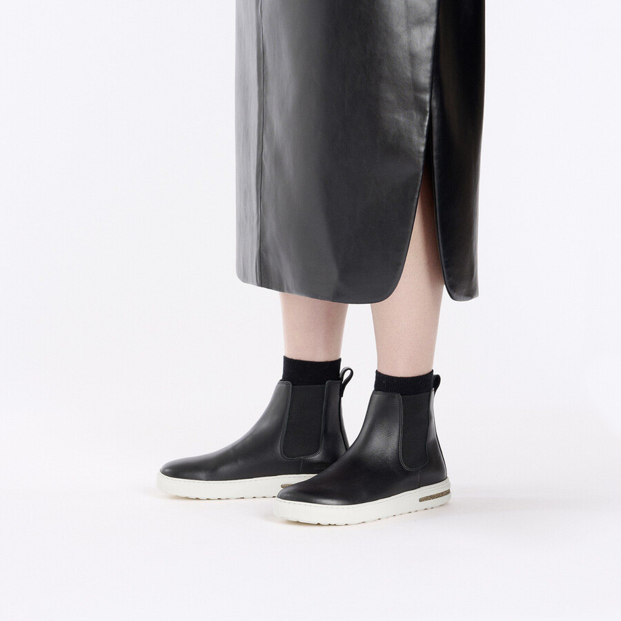 bend chelsea natural leather