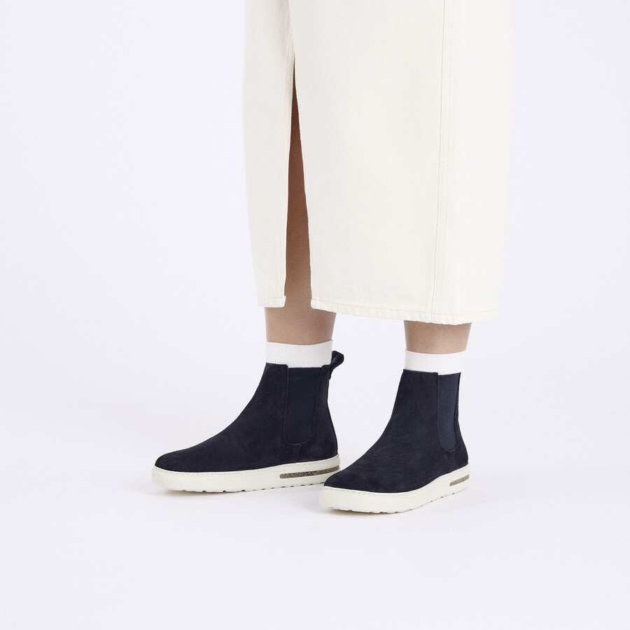 bend chelsea suede leather