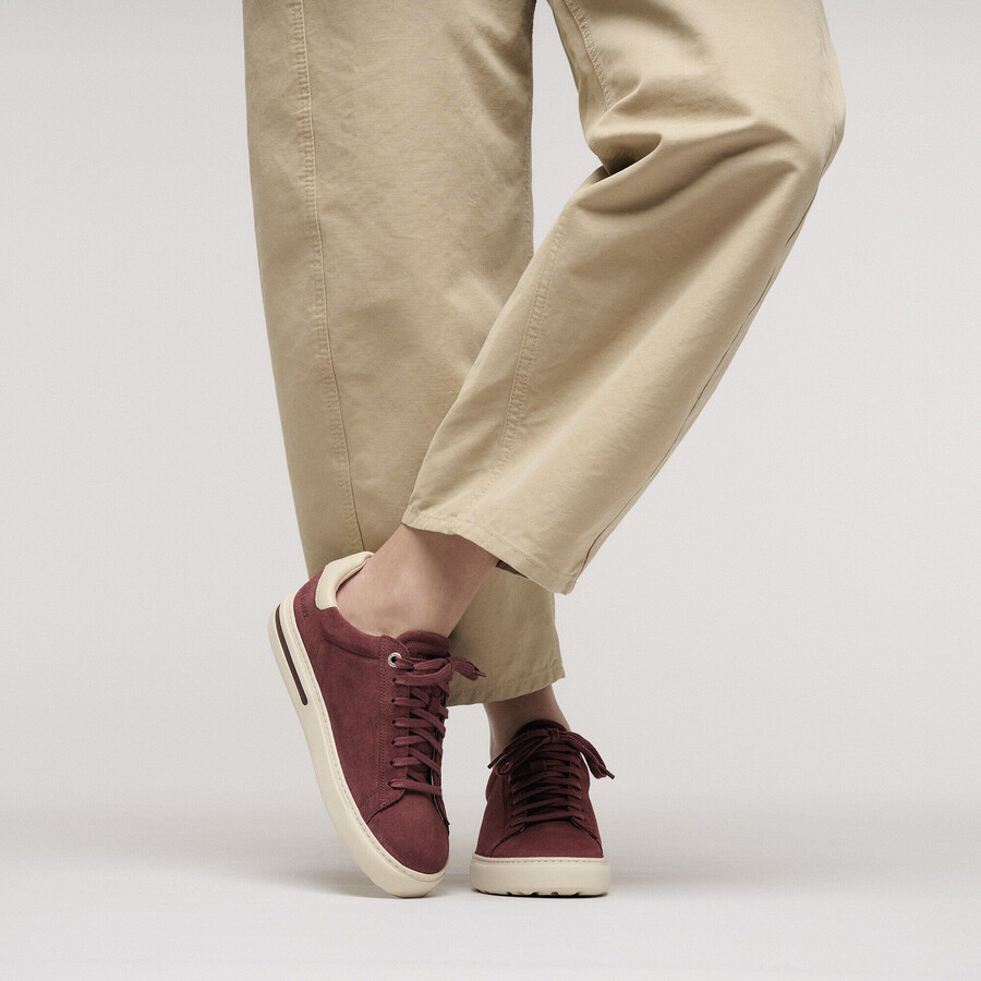 bend low suede leather