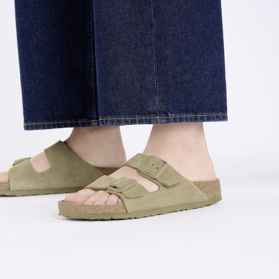 arizona soft footbed suede leather